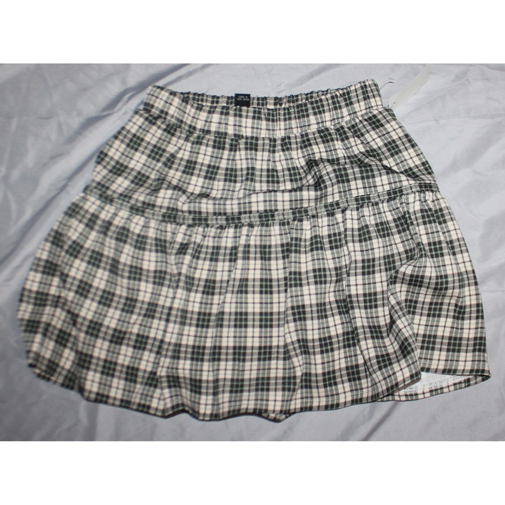 Girls iz girl skirt green and tan plaid size M 10-12